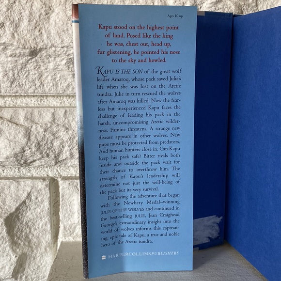 🐺Julie’s Wolf Pack - Hardcover Book - Picture 2 of 7